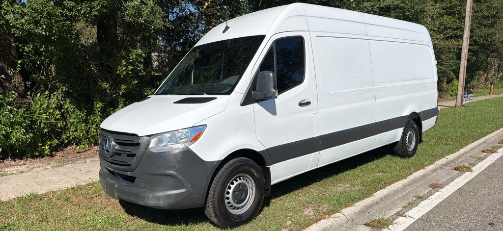 2020 Mercedes-Benz Sprinter Crew Van