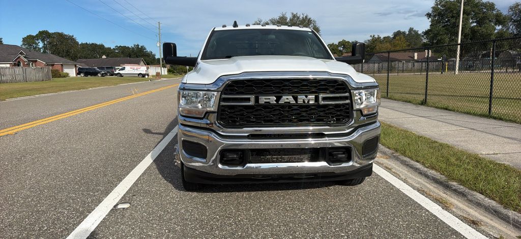 2022 RAM Ram 3500 Chassis Cab Tradesman - Photo 12