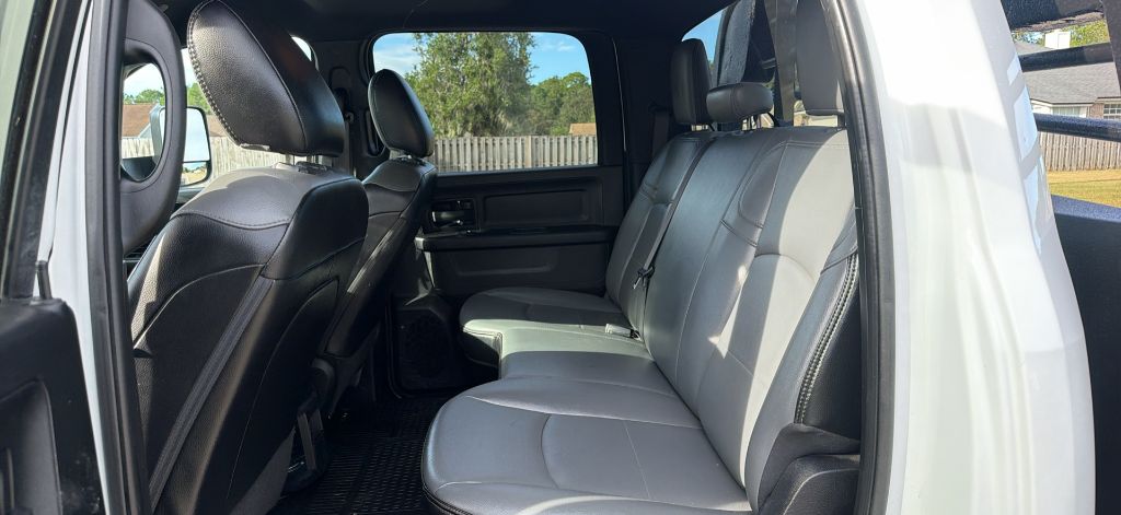 2022 RAM Ram 3500 Chassis Cab Tradesman - Photo 19