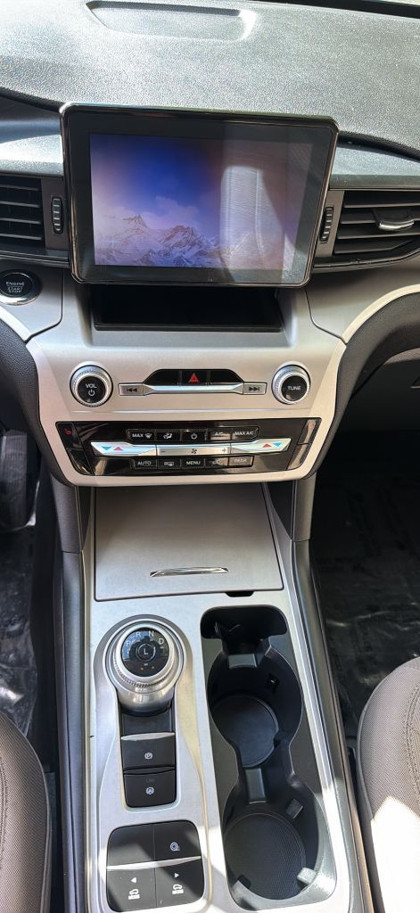 2022 Ford Explorer XLT - Photo 19