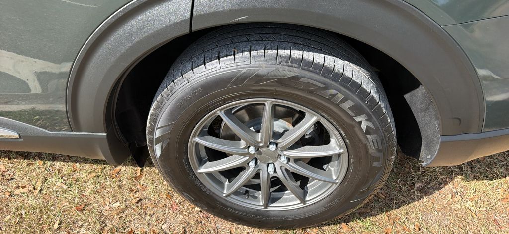 2022 Ford Explorer XLT - Photo 13