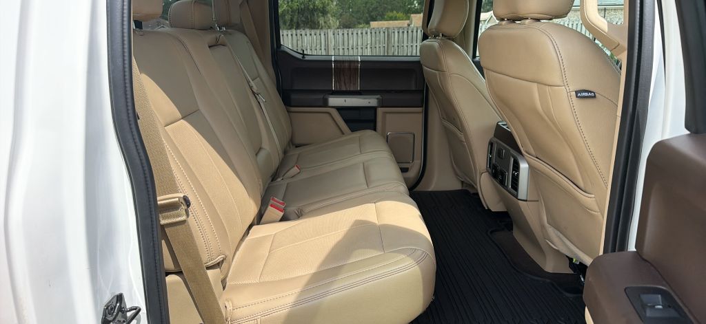 2019 Ford F-150 Lariat - Photo 19
