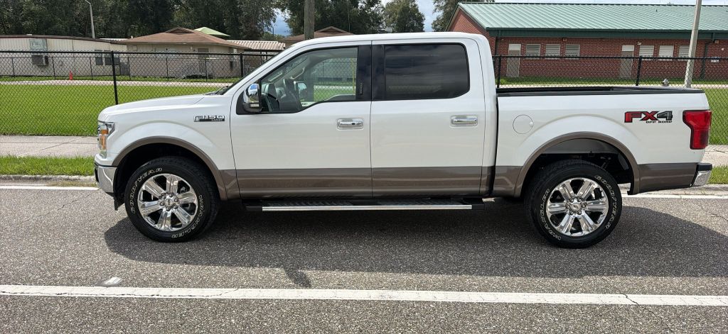 2019 Ford F-150 Lariat - Photo 17